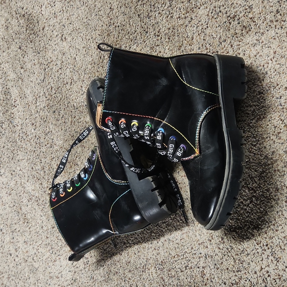 Boots - Picture 3 of 3